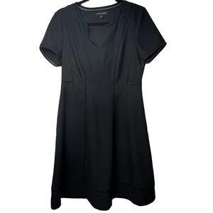 Banana Republic Black Lace Trim Short Sleeve V-Neck Classic Shift Dress Sz 6